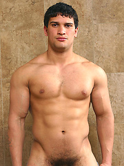Gregorio Guerrero shows his perfect muscled body
