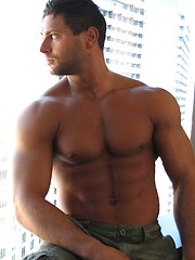 Las Vegas based bodybuilder Mike Buffalari