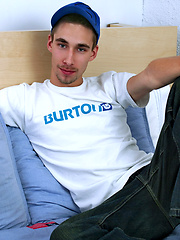 Lukas Wild jacking off