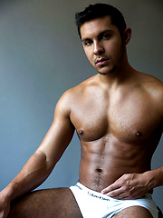 Seth Santoro Fucks Duncan Black!