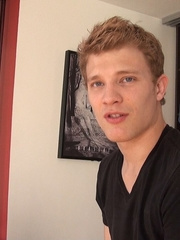 Kameron Frost suck off blonde Maxxime Fury before getting fucked