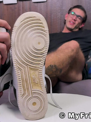 Vinni's Feet Worshiped