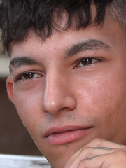 INTERVIEW & SOLO: Miguel Rivas
