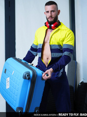 Ready to Fly: Baggage Handler
