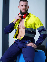 Ready to Fly: Baggage Handler
