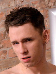 Daddy Craig Fucks Young Hole