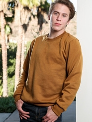 Horny twink Micah West screws his tattooed buddy Scott Finn