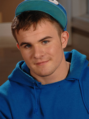 Rad Mathews fucked by kinky boy Ryan Middleton