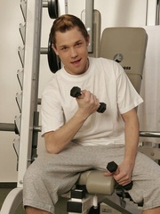 French twink Felix Lacroix strips at the gym and shows his ass