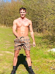 Muscular Hunk Carter
