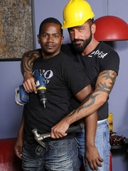 Hairy inked daddy Tom Colt fuck gay ebony Lance Kincaid