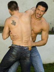 Blake & Leo Classic Scene (March, 2009)