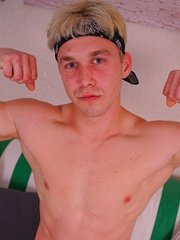 Blonde sexy jock Liam Like playing with his dick