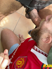 DUKE LONDON DARKROOM CUMSLUT