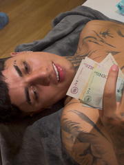 File 43 - Angel goes Medellin 1